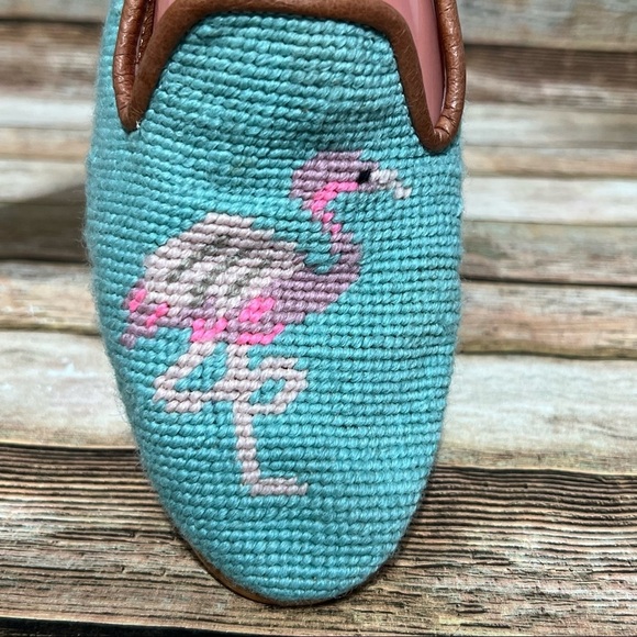 The Larkspur Collection Flamingo Flats - Picture 8 of 9